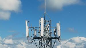 1734489110201740.jpg 基站信號發(fā)射光纜.jpg